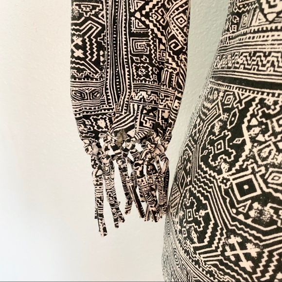 NWT Billabong  Black & White Patterned Dress sz S - Picture 3 of 7